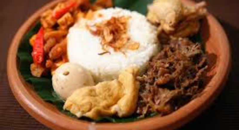 Gudeg nikmat makanan Jawa Tengah dengan cita rasa berbeda, setiap daerahnya.