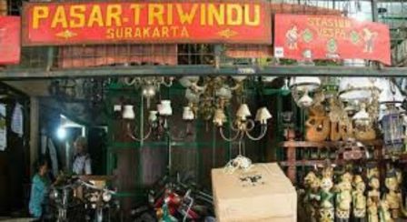 Pasar Triwindu Pusat Penjualan Barang Antik Kualitas Di Kota Solo