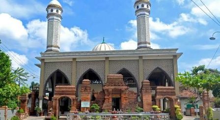 Masjid Wali Loram Kulom