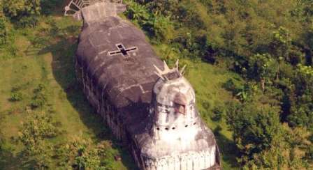 Gereja Aayam Atau Bukit Rhema