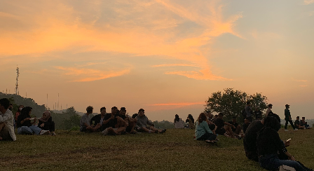 Senja di Bukit Diponegoro