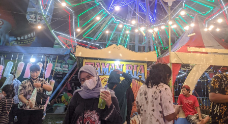 Festival Night Market di Lapangan Garnisun