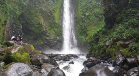 Curug Genting di Kabupaten Batang 