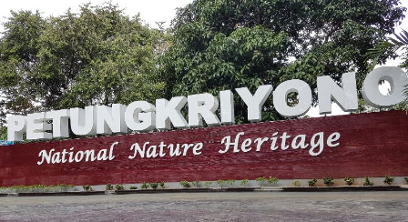 Tugu Petungkriyono di Kabupaten Pekalongan 