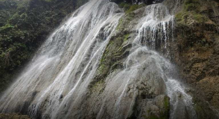 Air Terjun Gulingan di Grobogan 