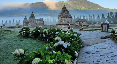 kawasan candi arjuna