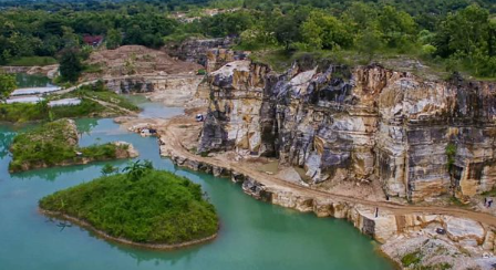 Telaga Biru Sukoharjo