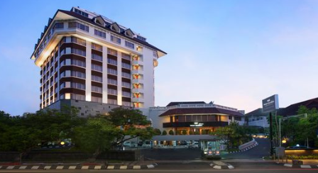 Hotel Santika Premiere Semarang