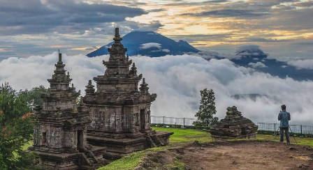 Candi Gedong Songo di Lereng Gunung Ungaran, Kabupaten Semarang, Jawa Tengah