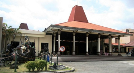 Museum Jawa Tengah Ranggawarsita menjadi salah satu destinasi wisata edukasi untuk mengenal sejarah dan budaya Jawa Tengah.