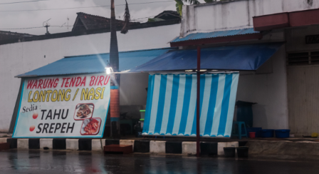 Bukan sate biasa! ???? Dari Rembang, Jawa Tengah ada Sate Serepeh yang punya ciri khas bumbu santan merah dengan rasa gurih dan sedikit manis. Daging 