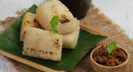 Jadah Selo, kudapan berbahan ketan dan kelapa yang biasa dinikmati bersama serundeng atau disajikan dalam bentuk jadah bakar.